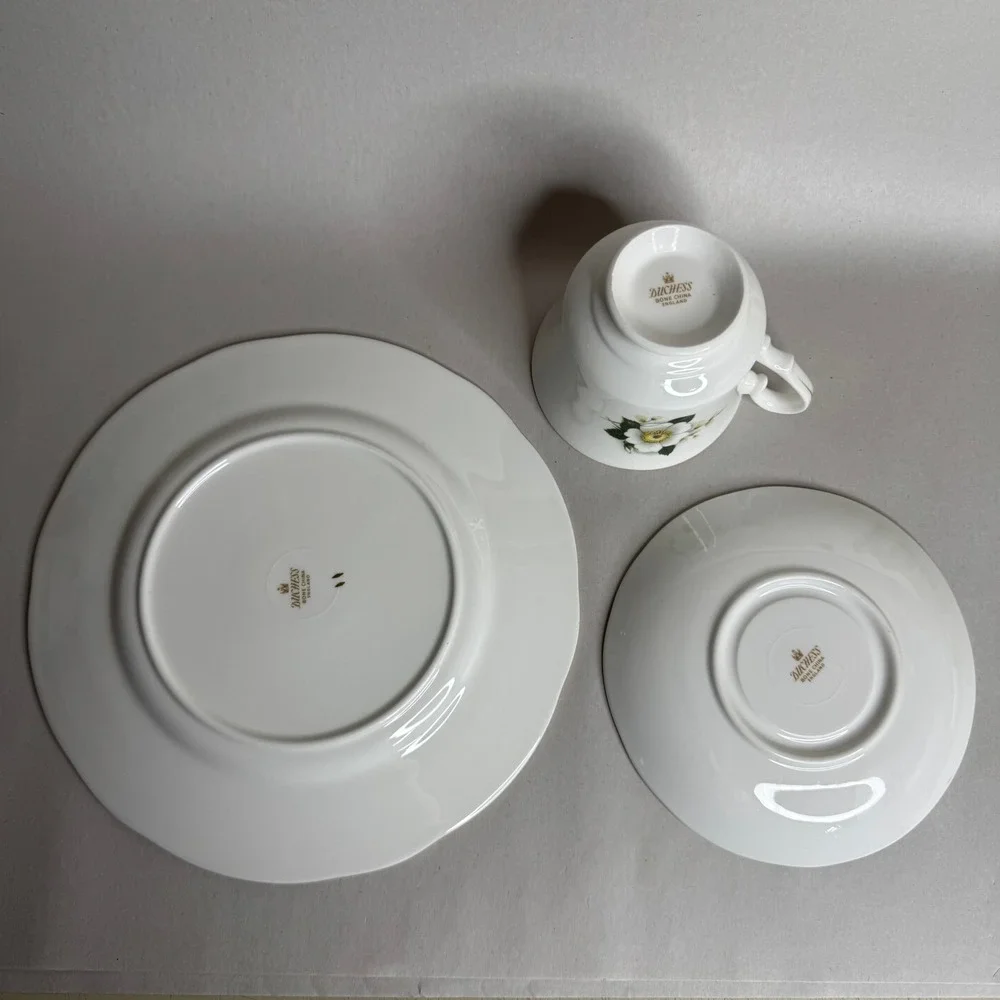 Duchess Bone China England Tea Cup Saucer and Side Plate Trio‎ White Floral Gold